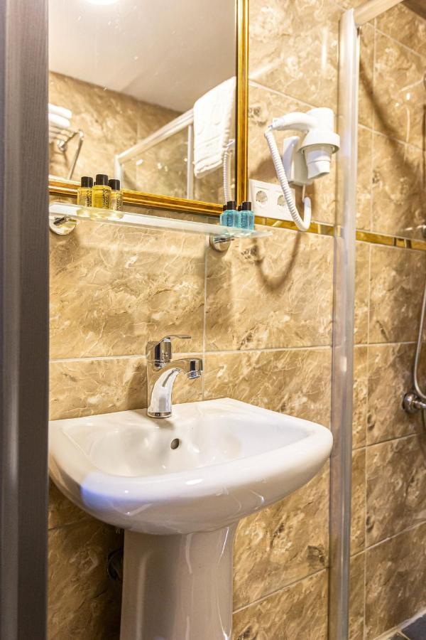 Ria Suites Boutique Hotel Istanbul Exteriör bild